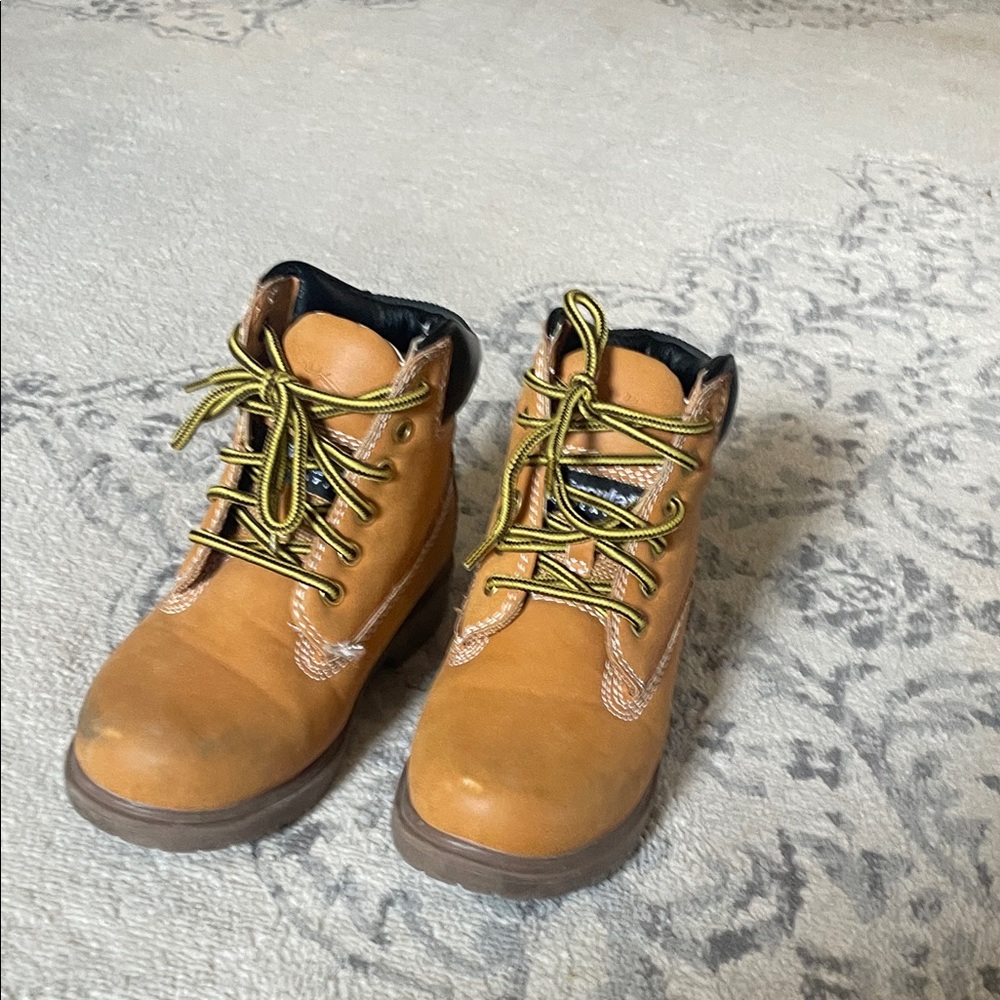 Deerstag toddler shoes size 12